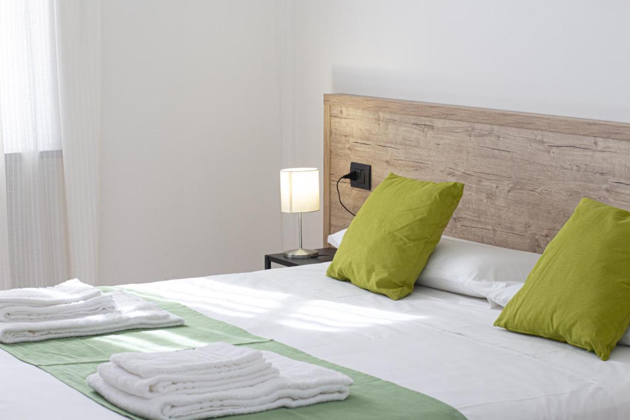 Hotel Tornielli 9 By Lvg Hotel Collection Novara Exteriör bild
