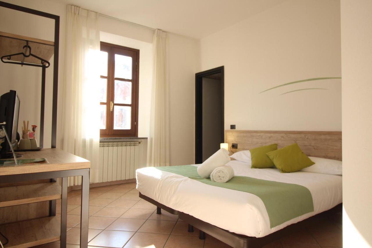 Hotel Tornielli 9 By Lvg Hotel Collection Novara Exteriör bild